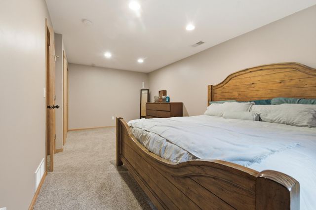 4914 Cedar Scenic Road, Baxter, MN 56425