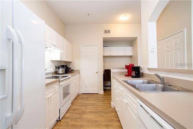 201 LONGVIEW AVENUE 302, Celebration, FL 34747