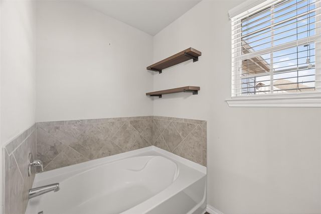 1912 Common Oak Drive, Houston, TX 77080