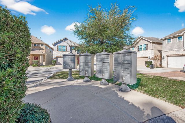 1912 Common Oak Drive, Houston, TX 77080