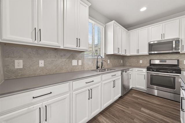 1912 Common Oak Drive, Houston, TX 77080