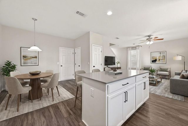 1912 Common Oak Drive, Houston, TX 77080