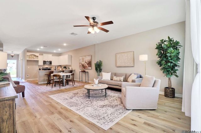 2925 Palatine Pl, Baton Rouge, LA 70816