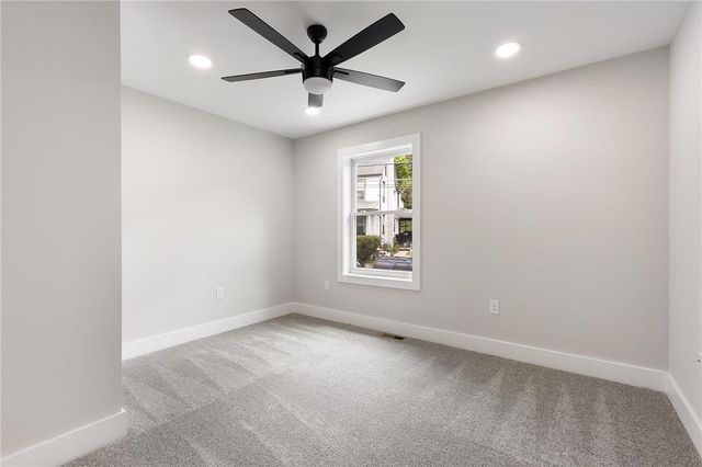 690 West Washington Street, Slatington Boro, PA 18080