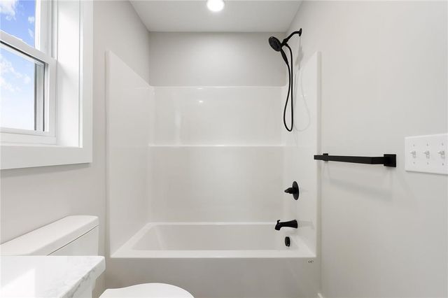 690 West Washington Street, Slatington Boro, PA 18080