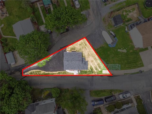 690 West Washington Street, Slatington Boro, PA 18080