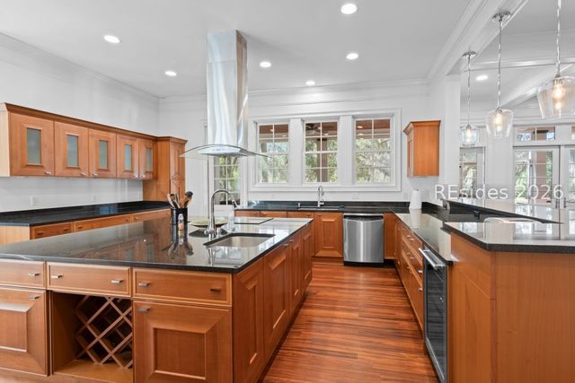 30 Captain Monroe Ln, Daufuskie Island, SC 29915