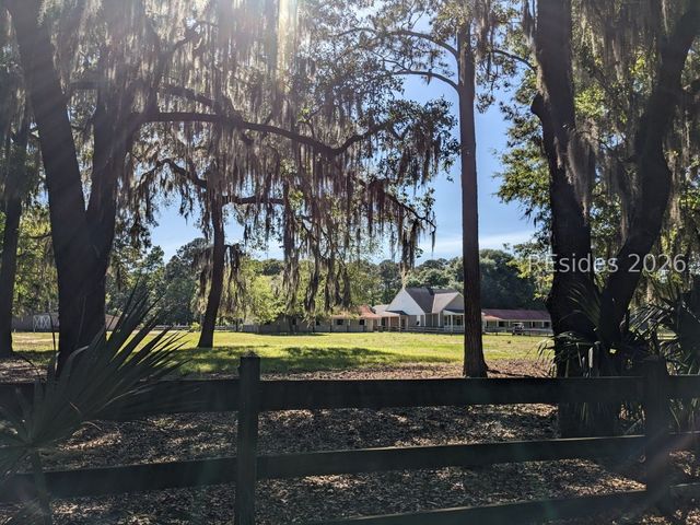 30 Captain Monroe Ln, Daufuskie Island, SC 29915
