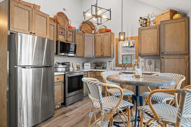 819 Rosebud AVENUE, Twin Lakes, WI 53181