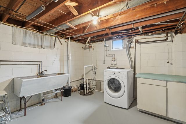 2534 Parr Drive, Indianapolis, IN 46220