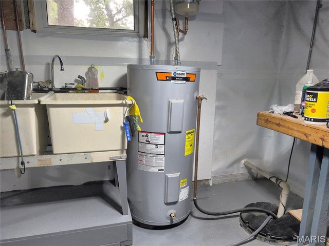 831 Oak Drive, Fenton, MO 63026