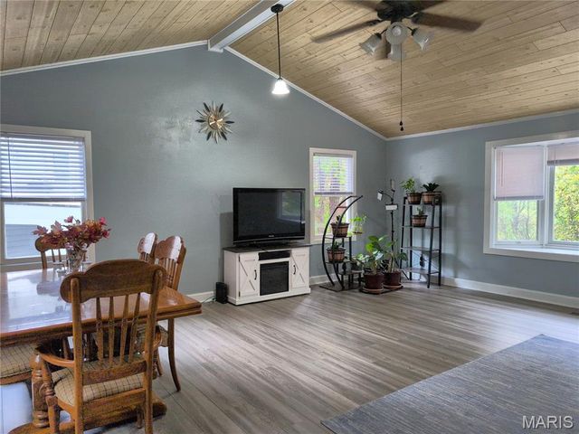 831 Oak Drive, Fenton, MO 63026