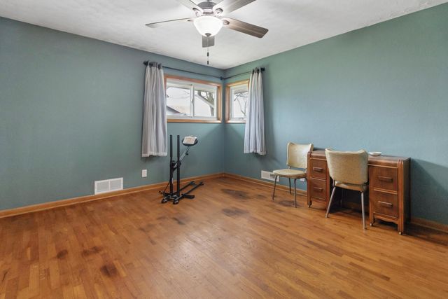 424 W Water Street, Greenfield, MO 65661