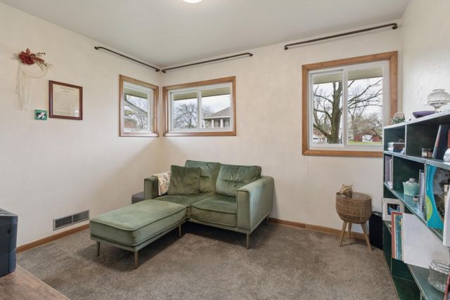 424 W Water Street, Greenfield, MO 65661