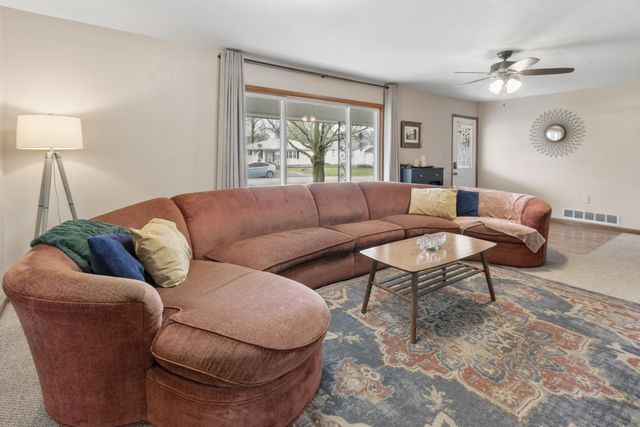 424 W Water Street, Greenfield, MO 65661