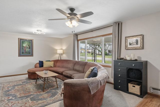 424 W Water Street, Greenfield, MO 65661