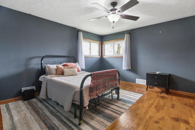 424 W Water Street, Greenfield, MO 65661