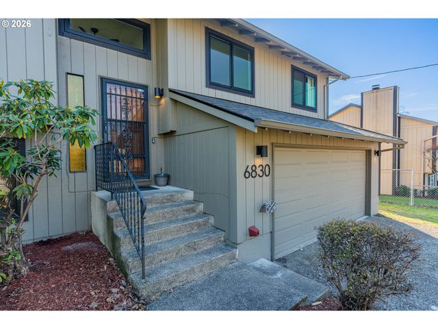 6830 GLEN ECHO Ave, Gladstone, OR 97027