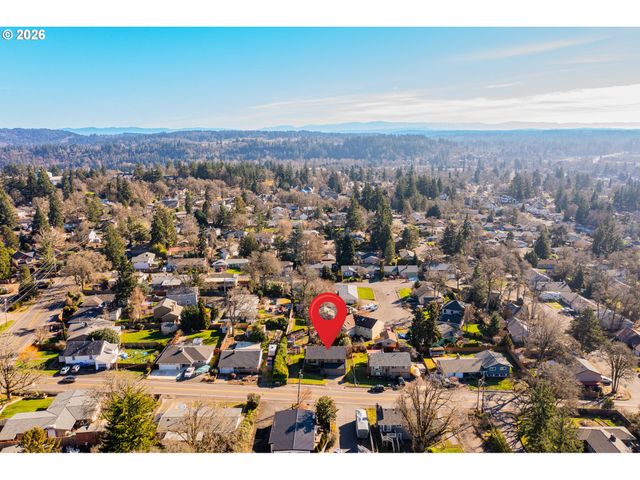 6830 GLEN ECHO Ave, Gladstone, OR 97027