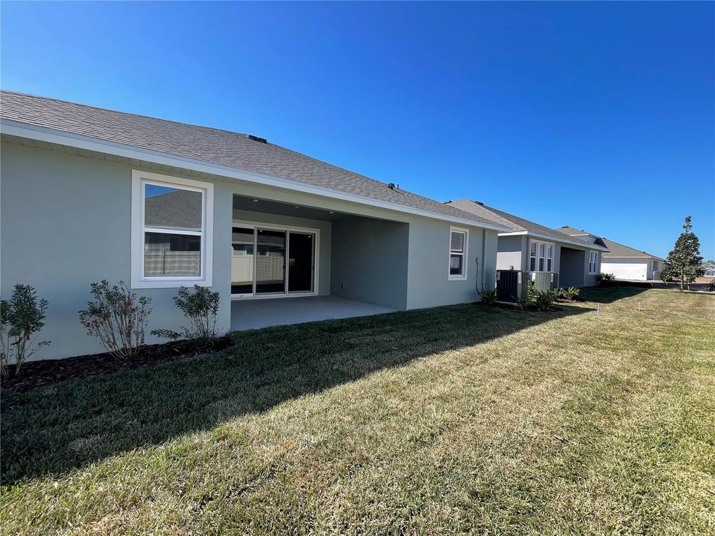 Image 3 of property listing at 17441 VALLEYWOOD PARKWAY, Land O Lakes, FL 34638