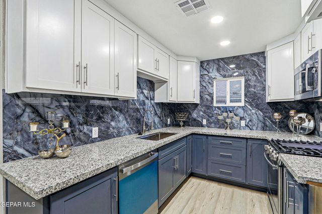 1510 N Brown Street, El Paso, TX 79902