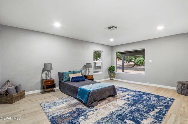 1510 N Brown Street, El Paso, TX 79902