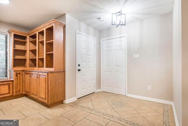207 Atrium Court, Warner Robins, GA 31088