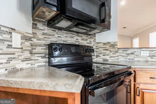 207 Atrium Court, Warner Robins, GA 31088