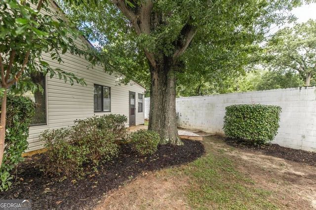 207 Atrium Court, Warner Robins, GA 31088