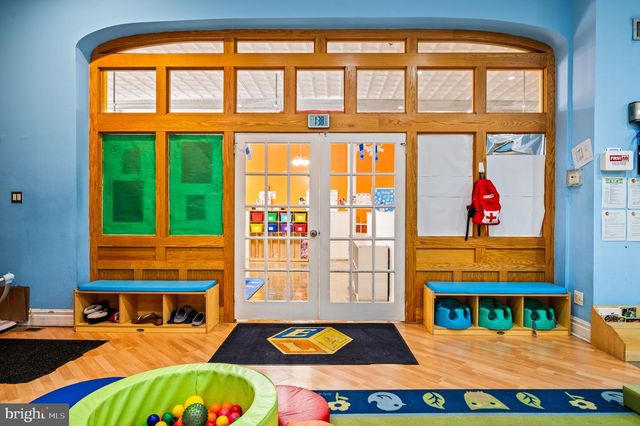 209-15 FAIRMOUNT AVE, Philadelphia, PA 19123