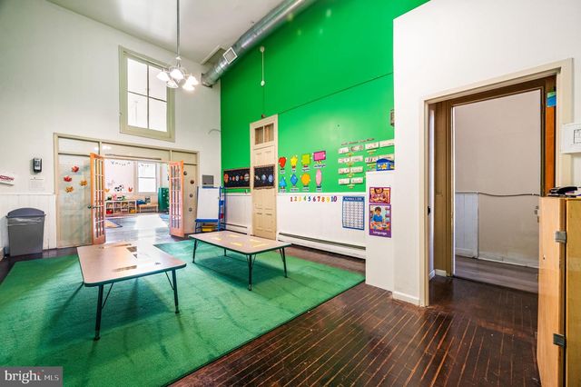 209-15 FAIRMOUNT AVE, Philadelphia, PA 19123