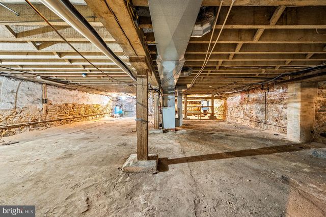 209-15 FAIRMOUNT AVE, Philadelphia, PA 19123