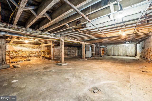 209-15 FAIRMOUNT AVE, Philadelphia, PA 19123