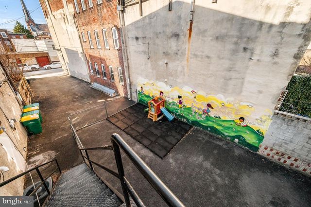 209-15 FAIRMOUNT AVE, Philadelphia, PA 19123