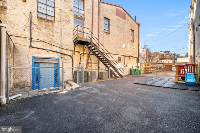 209-15 FAIRMOUNT AVE, Philadelphia, PA 19123