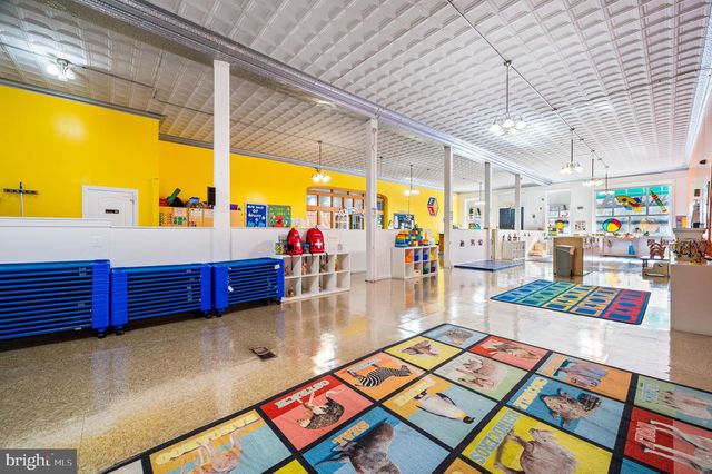 209-15 FAIRMOUNT AVE, Philadelphia, PA 19123