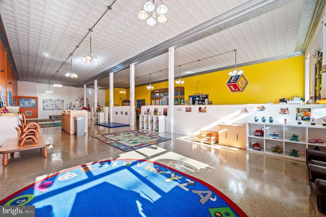 209-15 FAIRMOUNT AVE, Philadelphia, PA 19123