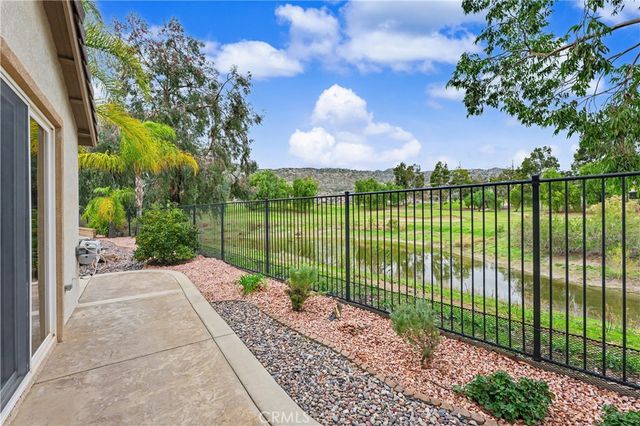 8494 Maruyama, Hemet, CA 92545