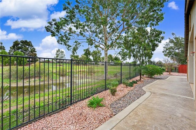 8494 Maruyama, Hemet, CA 92545