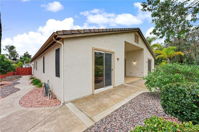 8494 Maruyama, Hemet, CA 92545