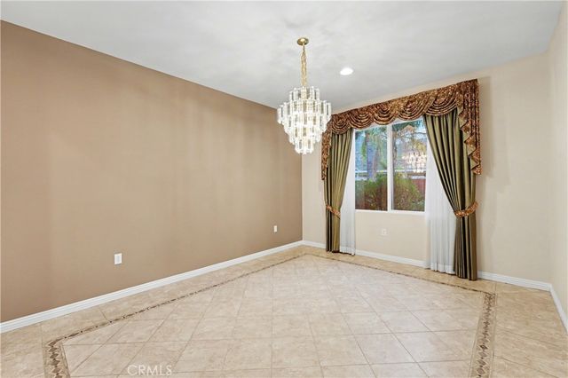 8494 Maruyama, Hemet, CA 92545