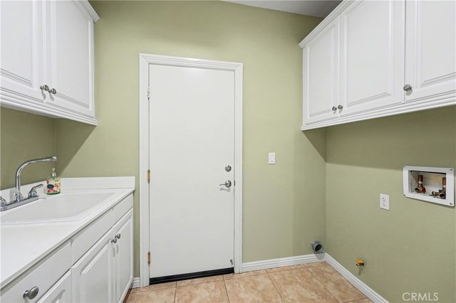 8494 Maruyama, Hemet, CA 92545