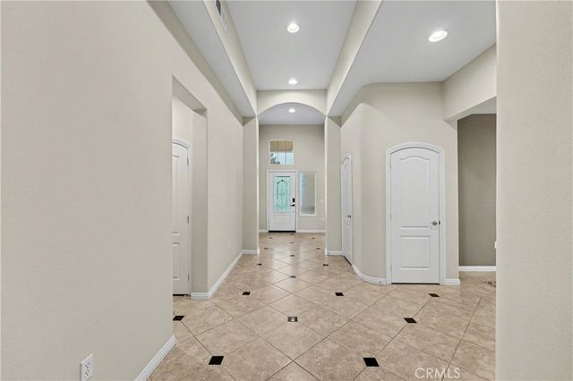 8494 Maruyama, Hemet, CA 92545