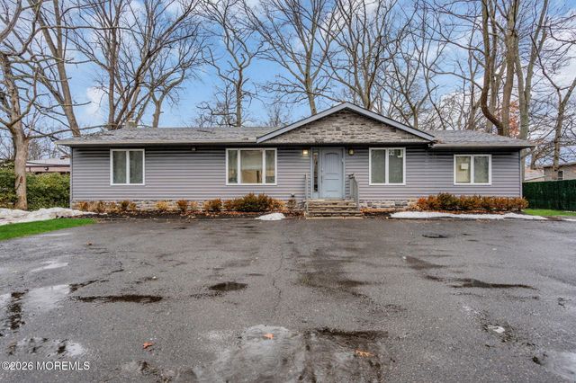 435 E County Line Road, Lakewood, NJ 08701