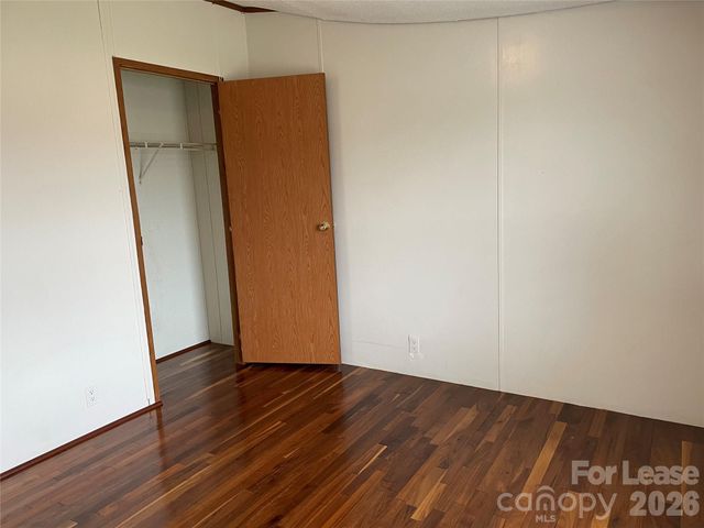 102 Shelby Street, Rhodhiss, NC 28601