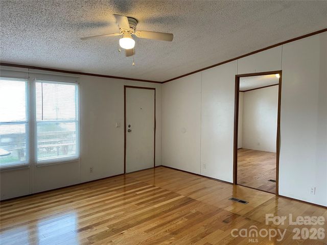 102 Shelby Street, Rhodhiss, NC 28601