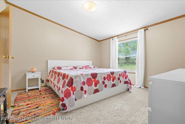 1020 E Nye Highway, Charlotte, MI 48813