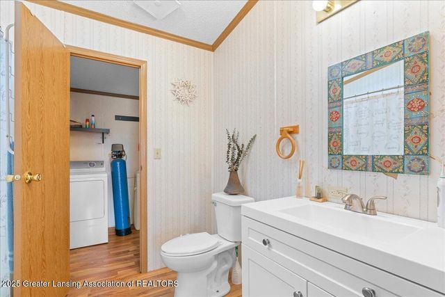 1020 E Nye Highway, Charlotte, MI 48813