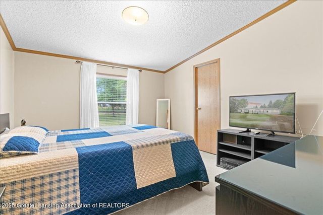 1020 E Nye Highway, Charlotte, MI 48813