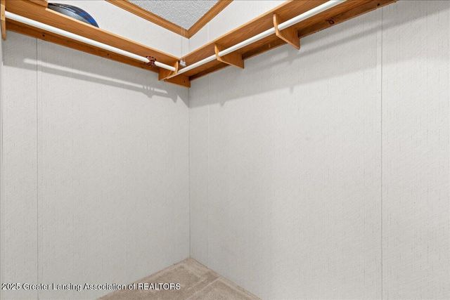 1020 E Nye Highway, Charlotte, MI 48813